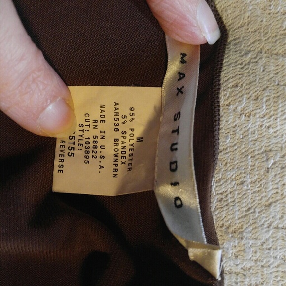 Brown dress - Picture 3 of 3